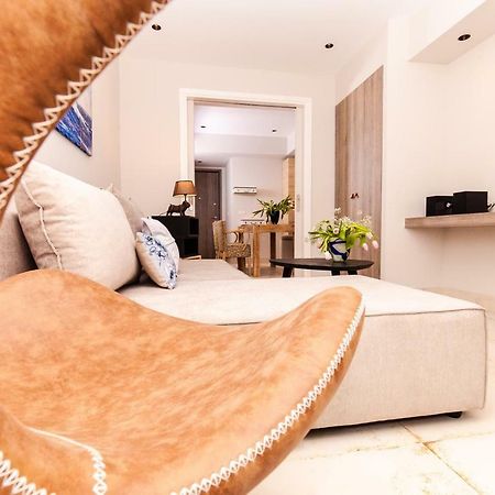Sweet Suite Flora In Vouliagmeni Athen Exterior foto