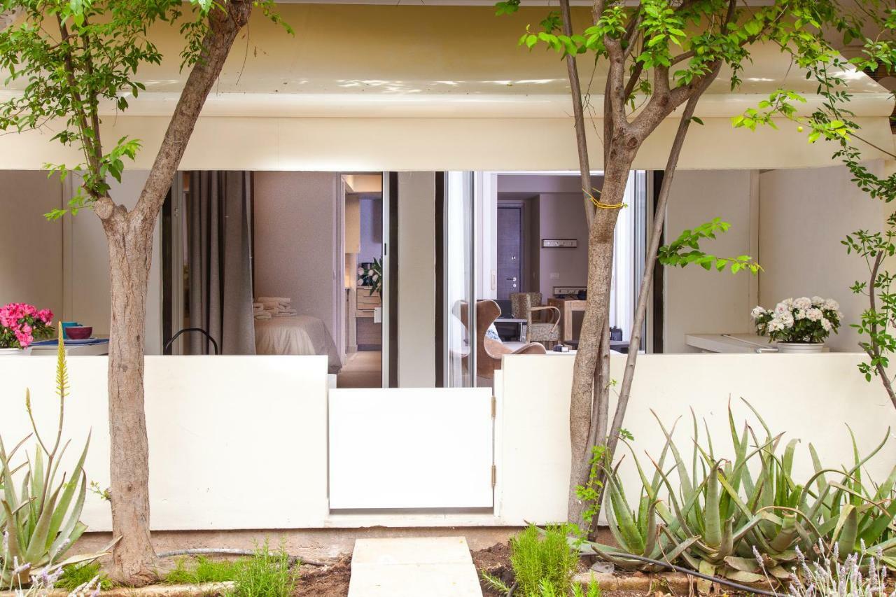 Sweet Suite Flora In Vouliagmeni Athen Exterior foto