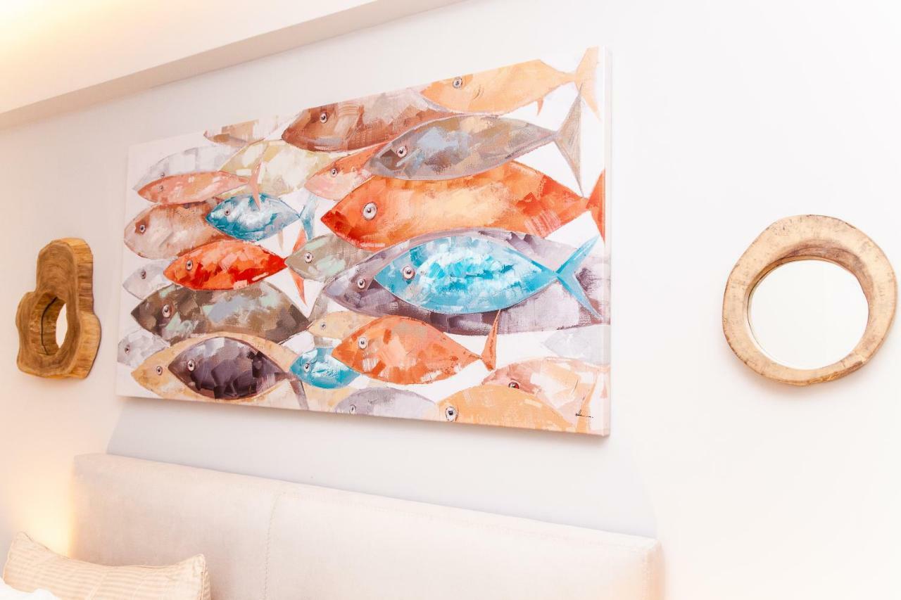 Sweet Suite Flora In Vouliagmeni Athen Exterior foto